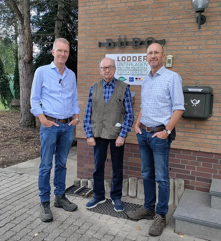 Erhard Lodder Jr, Erhard Lodder Sr and Steffen Lodder outside the office in Dülmen-Hiddingsel
